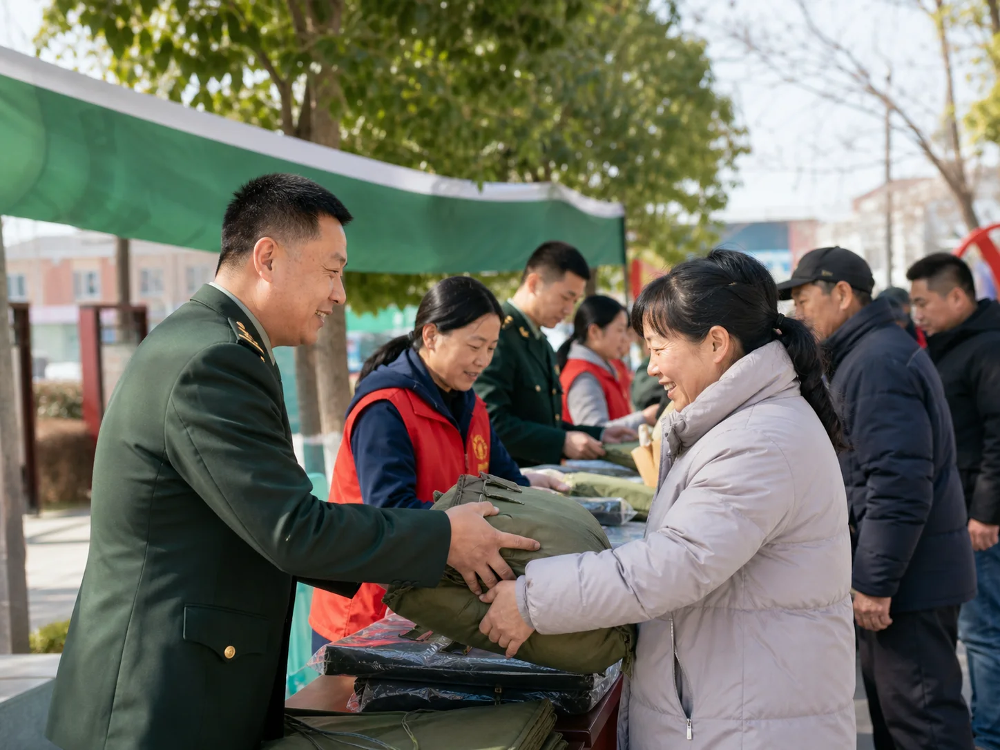 军民同心 共建共荣